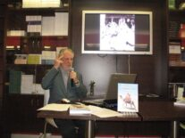 Presentazione di ‘ORIENTALEGGIANDO’ presso il Cafè au Livre (Padova)